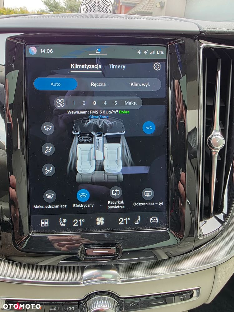 Volvo XC 60 T8 Plug-In Hybrid AWD Ultimate Bright - 29