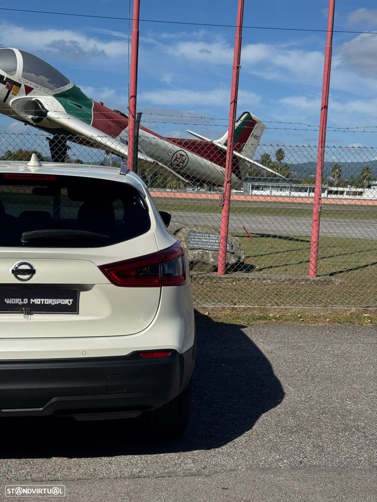 Nissan Qashqai 1.5 dCi N-Connecta J18+Led - 41