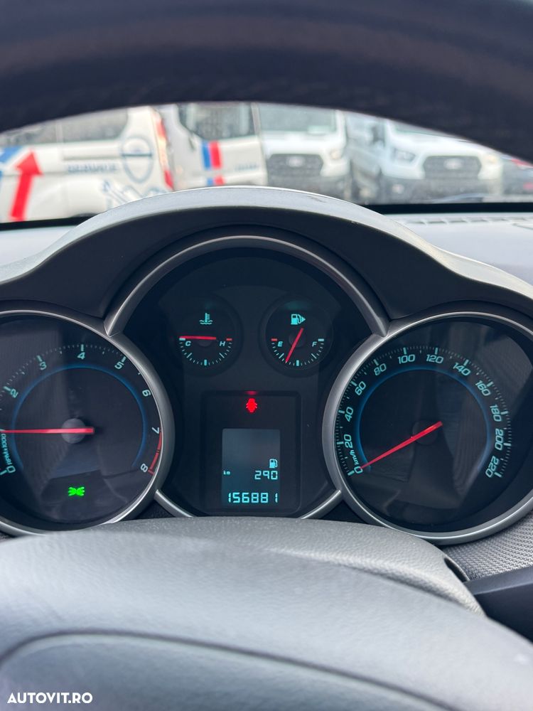 Chevrolet Cruze 1.8 DOHC LTZ+ - 8