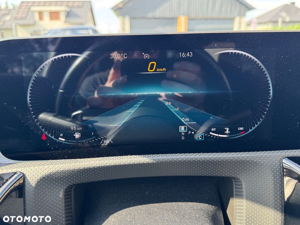 Mercedes-Benz CLA 220 4-Matic AMG Line 7G-DCT - 30