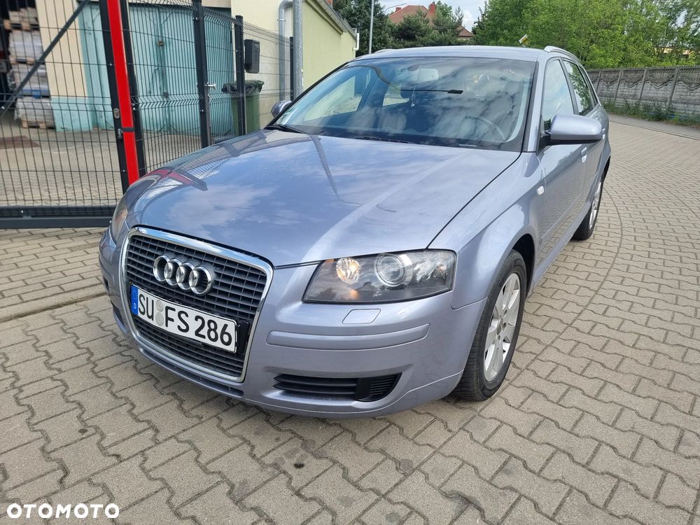 Audi A3 Sportback - 2