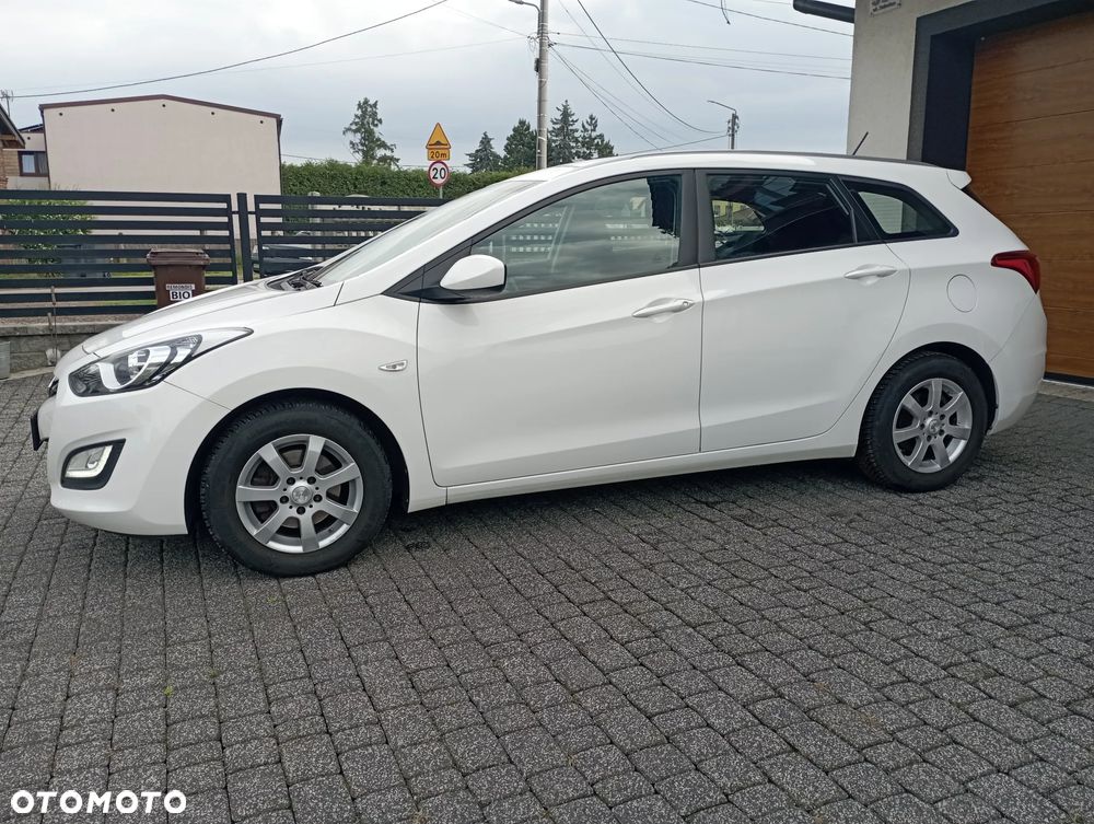 Hyundai i30 1.4 Premium - 6