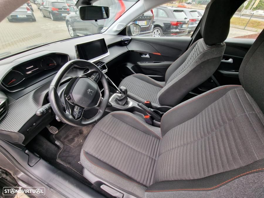 Peugeot 208 1.2 PureTech Active - 8