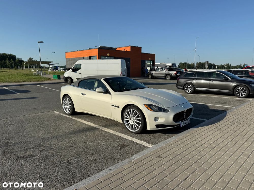 Maserati GranCabrio - 3