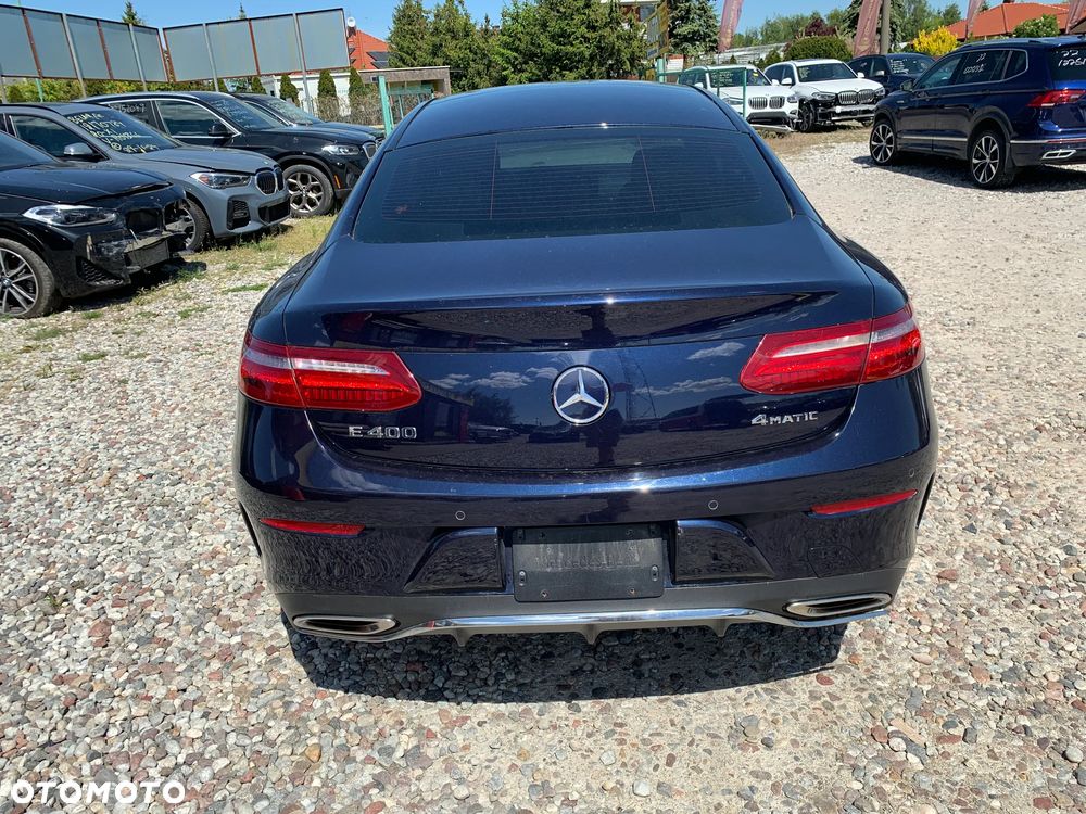 Mercedes-Benz Klasa E 400 4Matic Coupe 9G-TRONIC AMG Line - 11