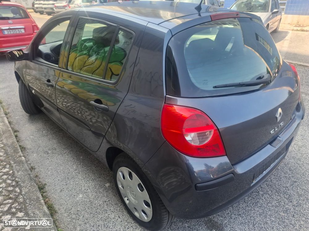 Renault Clio 1.5 dCi Confort - 5