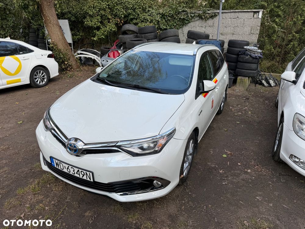 Toyota Auris - 1
