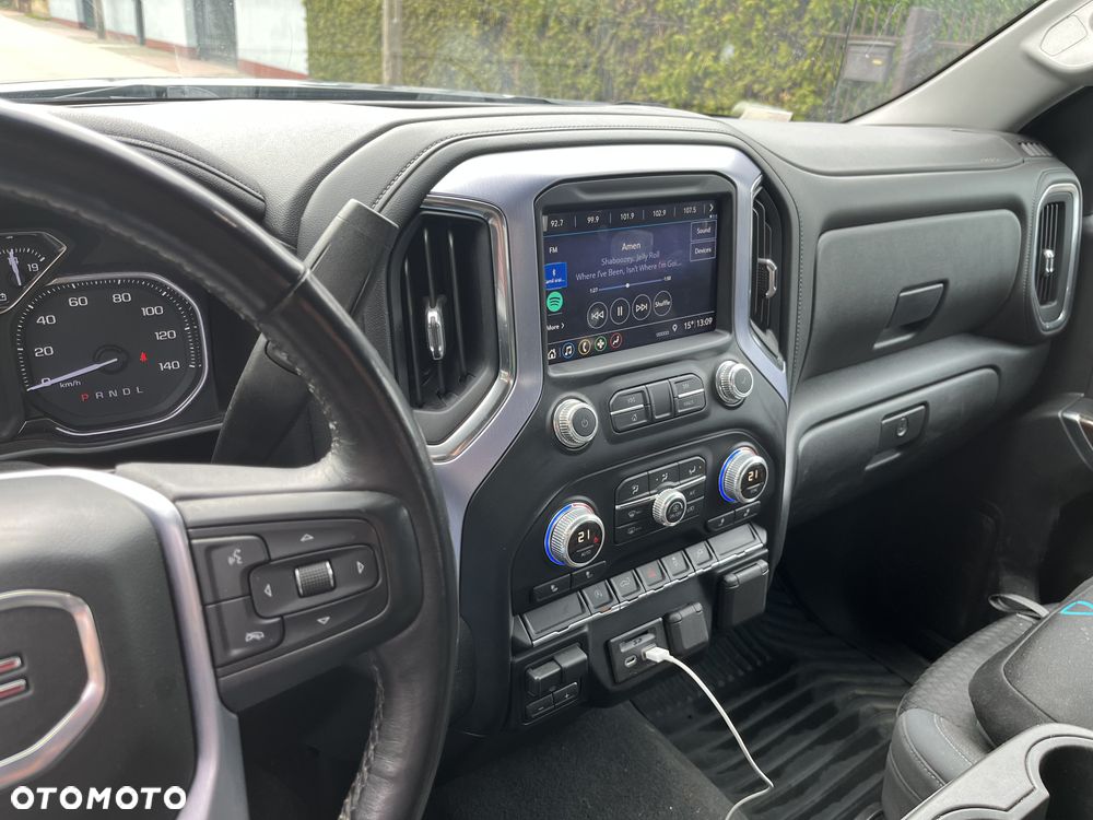 GMC Sierra - 11