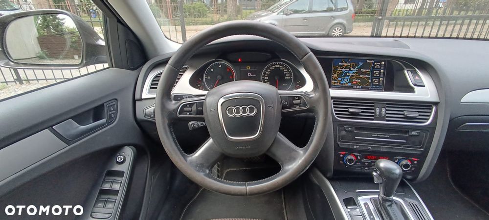 Audi A4 Allroad 3.0 TDI DPF S tronic - 9