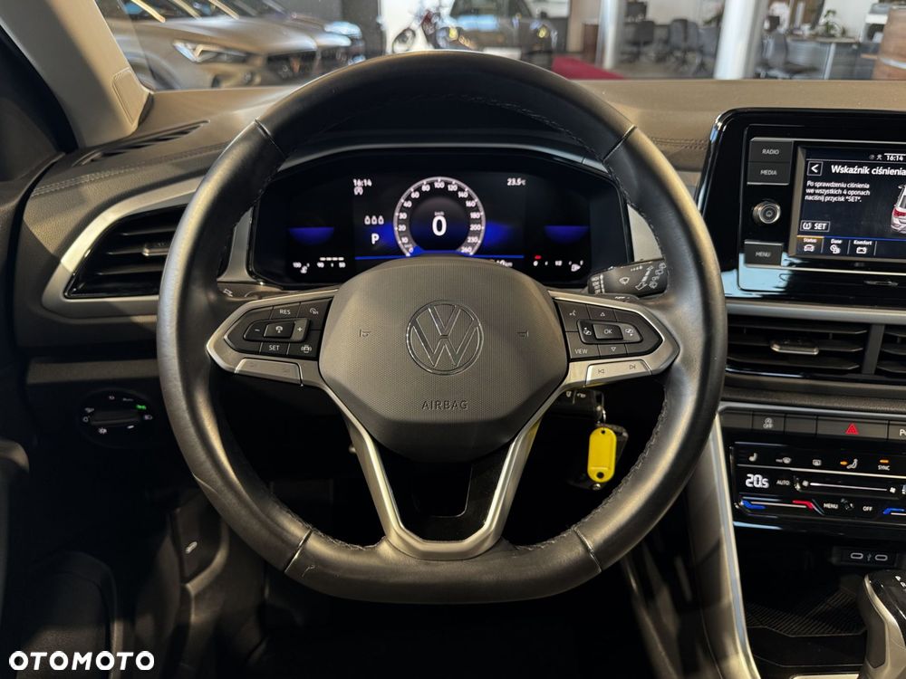 Volkswagen T-Roc - 17