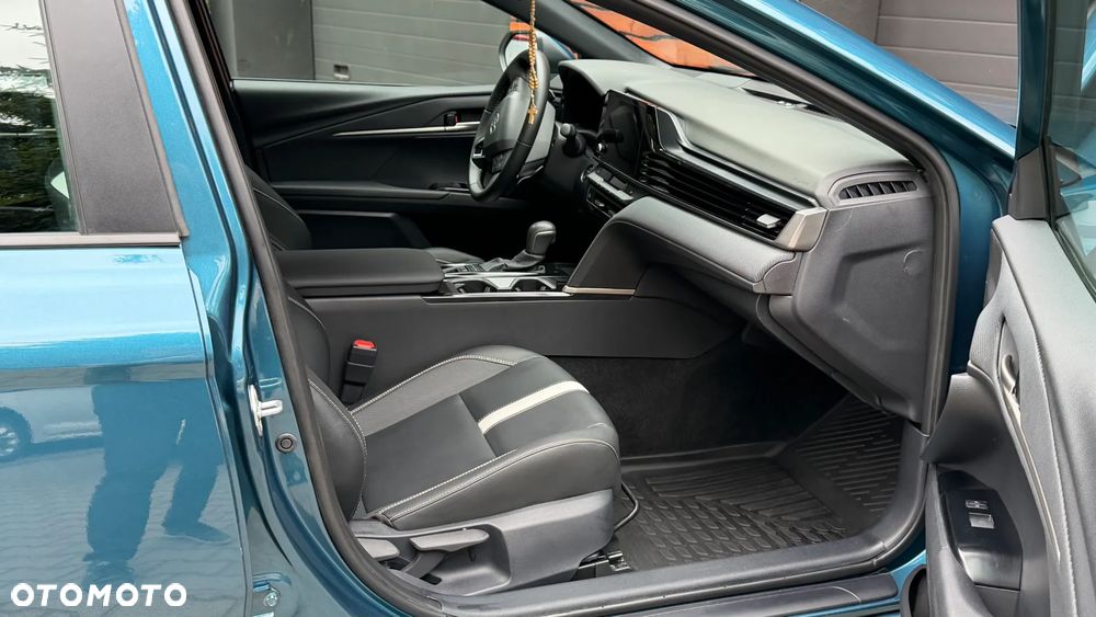 Toyota Camry - 15