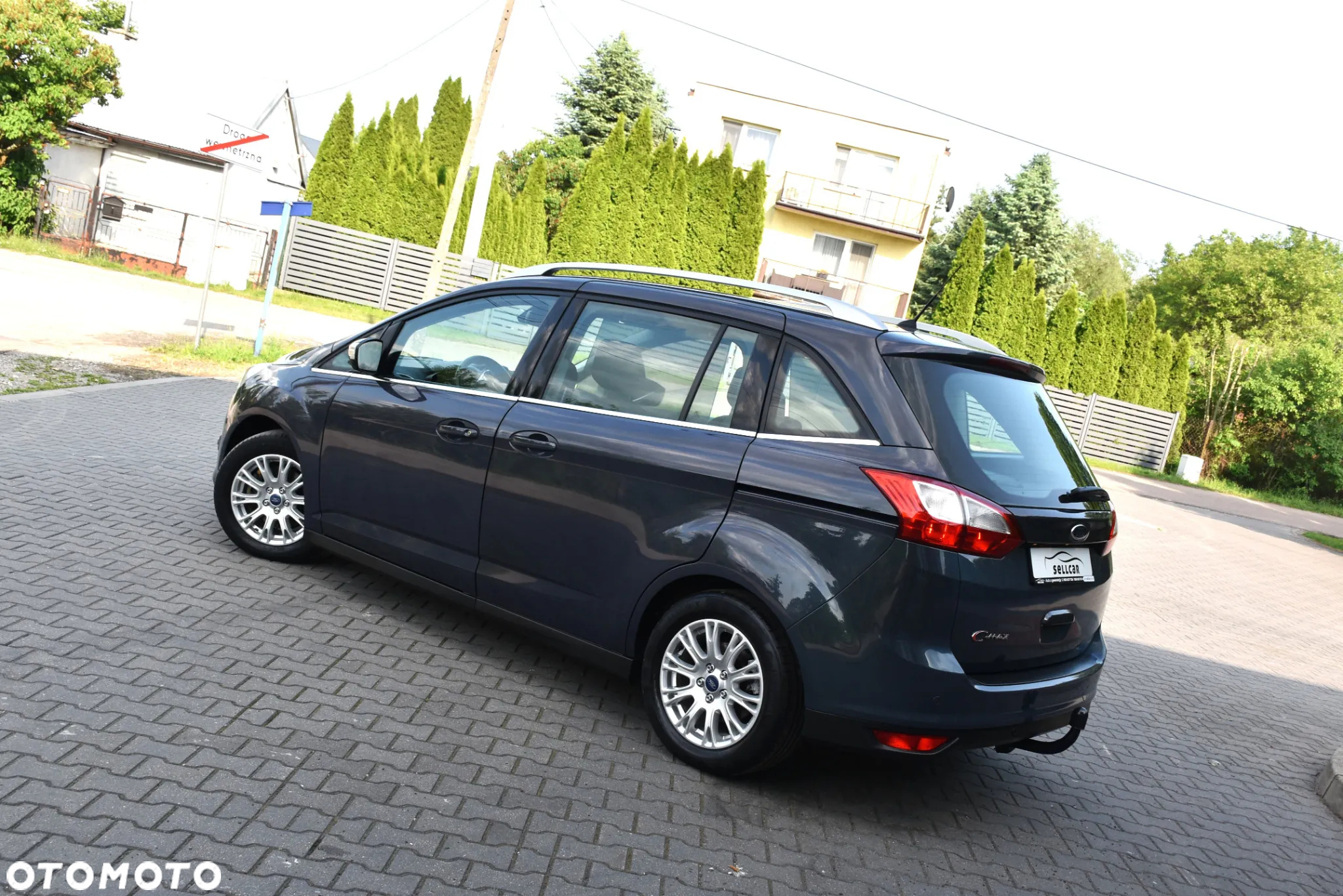 Ford Grand C-MAX 2.0 TDCi Titanium - 29