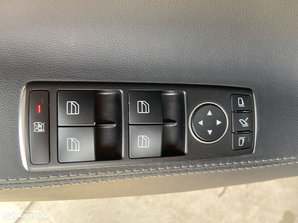 Tesla Model S 85 - 10