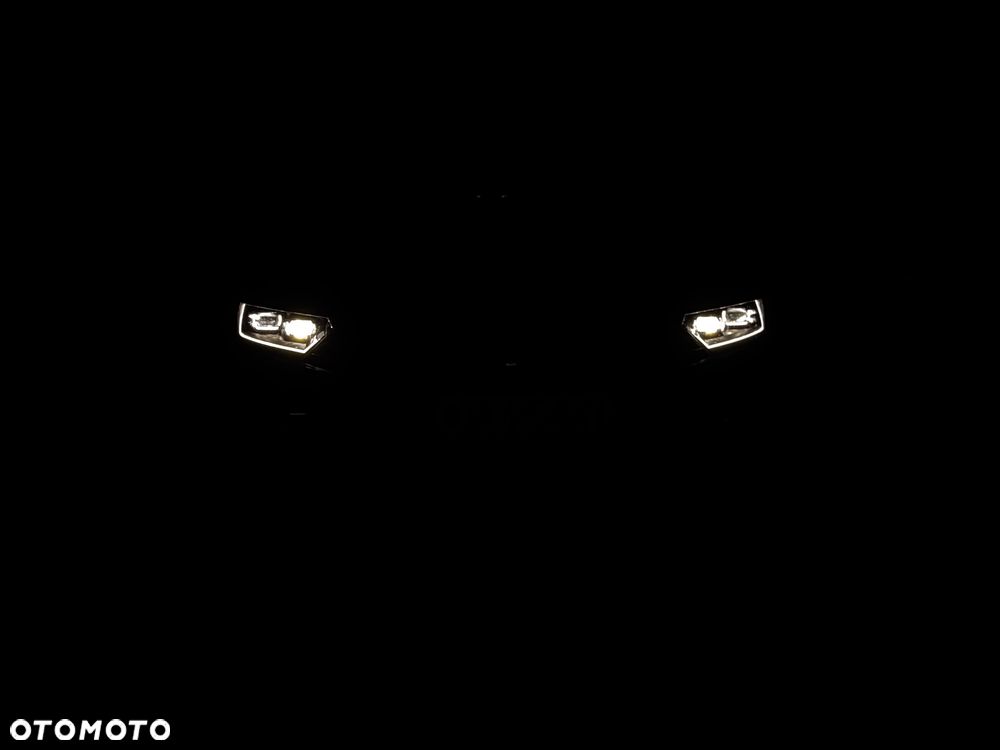Volkswagen Passat 1.4 TSI BMT ACT Highline - 25