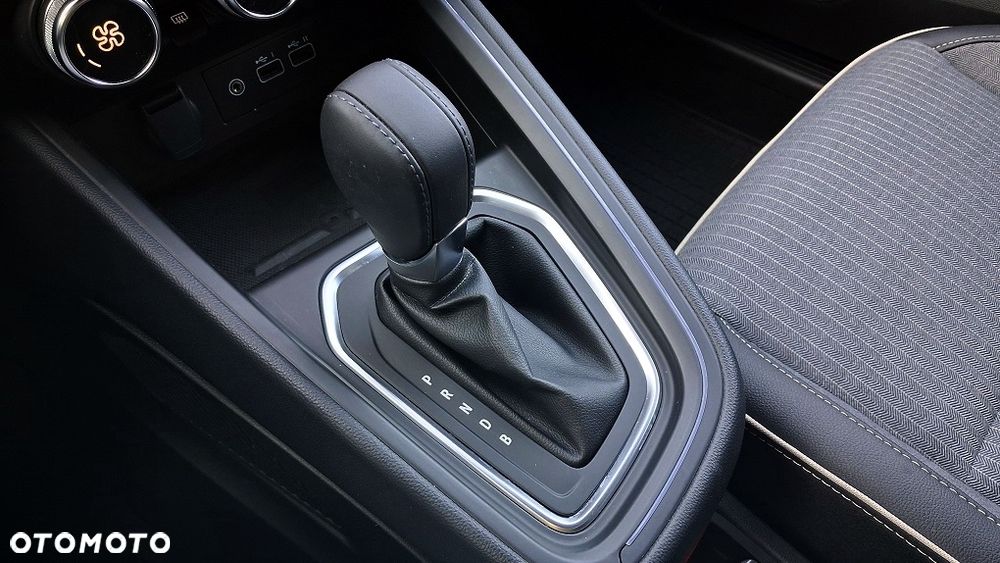 Renault Clio TCe 90 X-tronic INTENS - 25