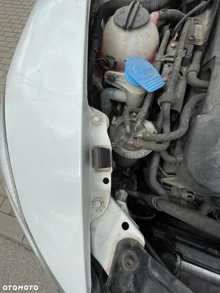 Skoda Octavia 2.0 TDI CR DPF DSG RS - 26