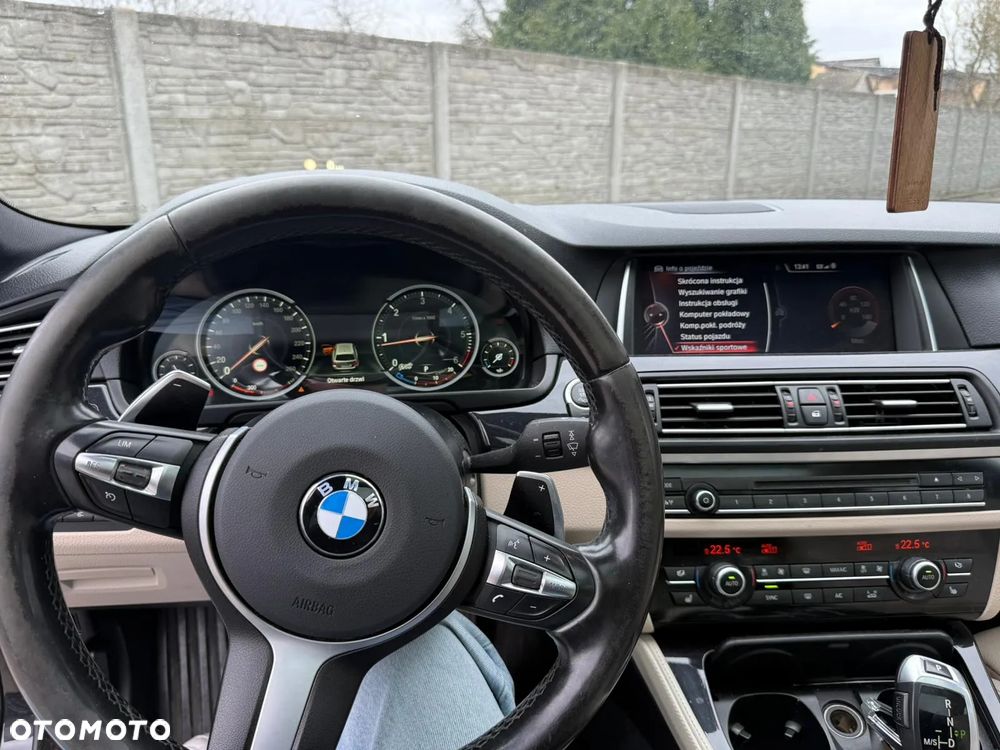 BMW Seria 5 520d xDrive - 5