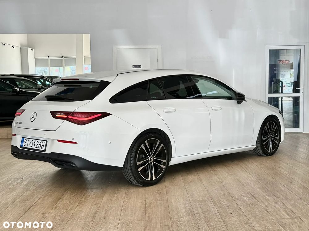 Mercedes-Benz CLA 180 mHEV Progressive 7G-DCT - 32