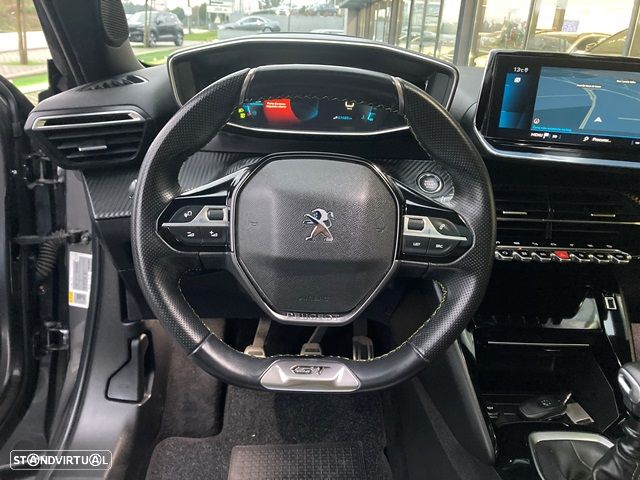Peugeot 2008 1.2 PureTech GT Line - 20