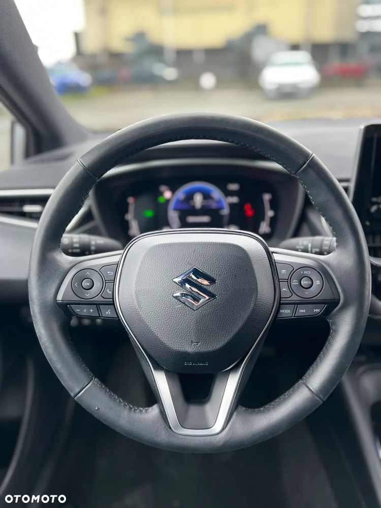 Suzuki Swace 1.8 Hybrid Premium Plus CVT - 9