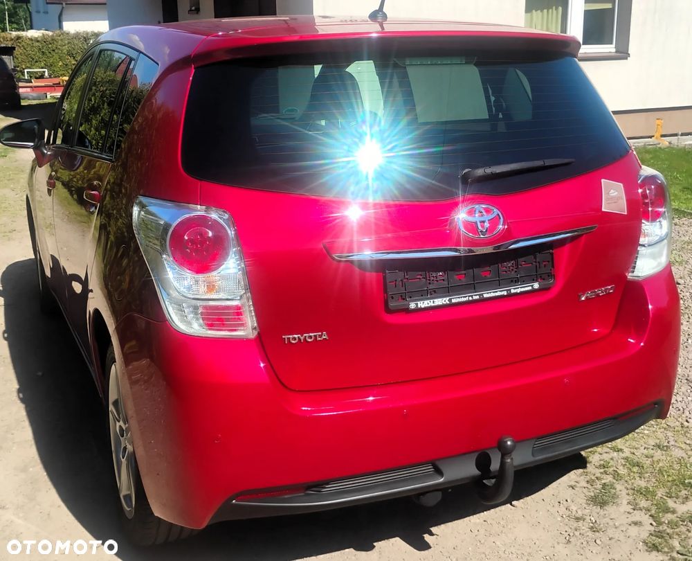 Toyota Verso 2.0 D-4D Active - 8