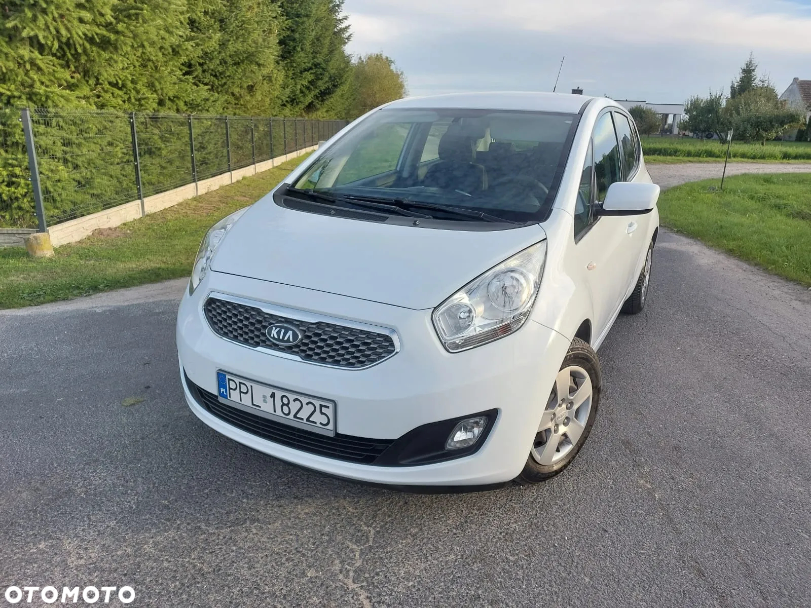 Kia Venga - 25