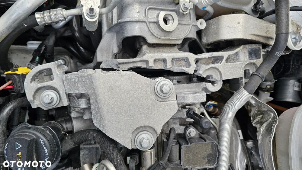 Mercedes-Benz Klasa A 250 E AMG Line 8G-DCT - 11