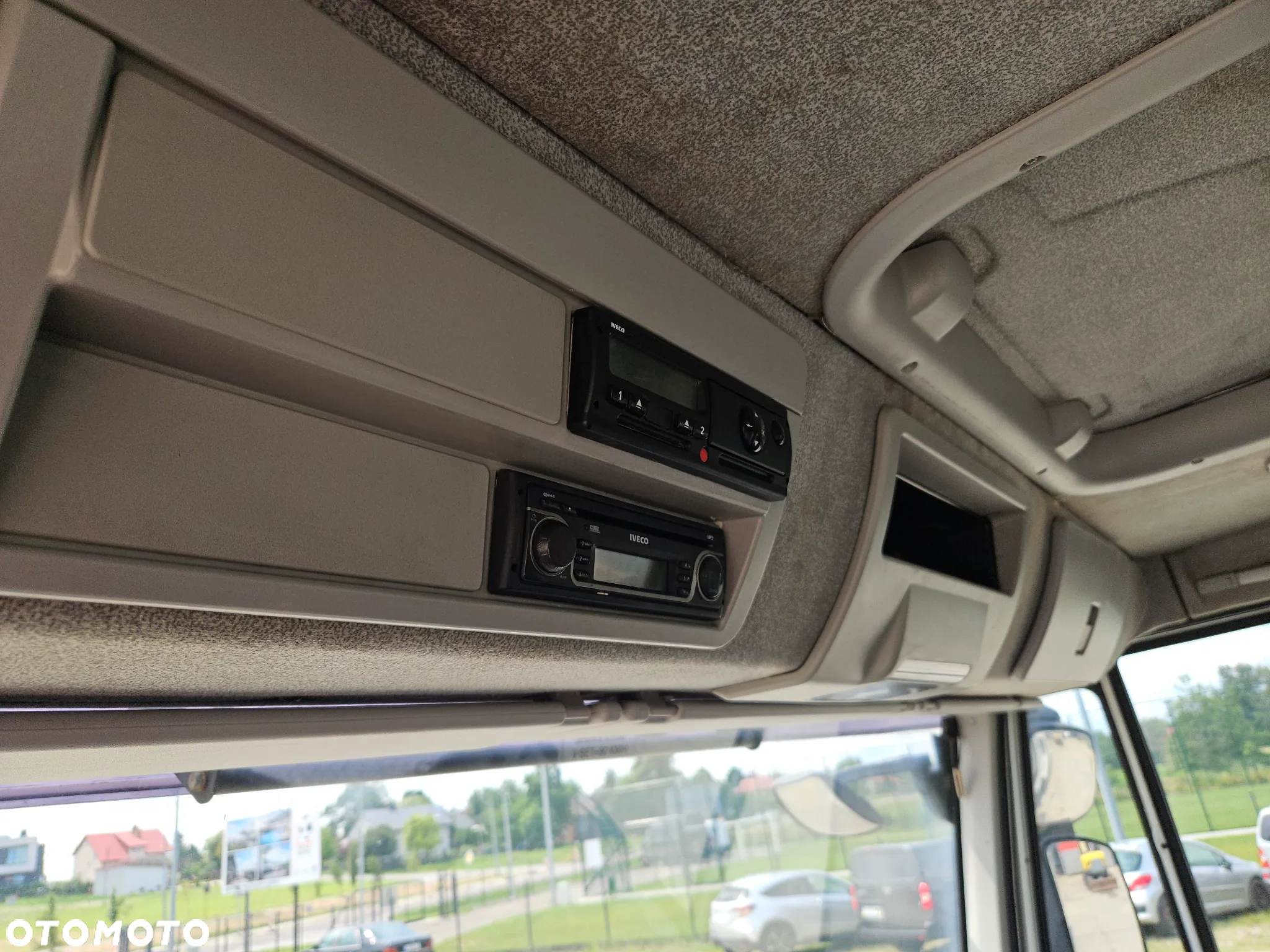 Iveco 440 - 8