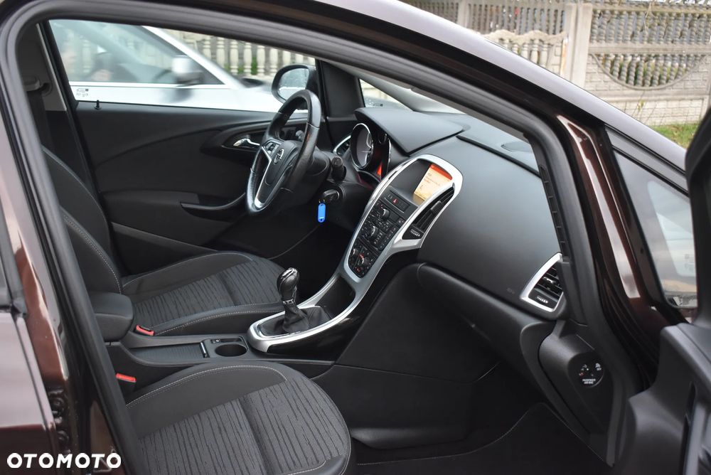 Opel Astra 1.4 Turbo Cosmo - 38