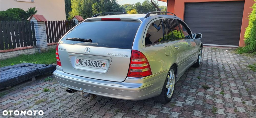 Mercedes-Benz Klasa C 200 Kompressor Avantgarde Sport Edition - 27