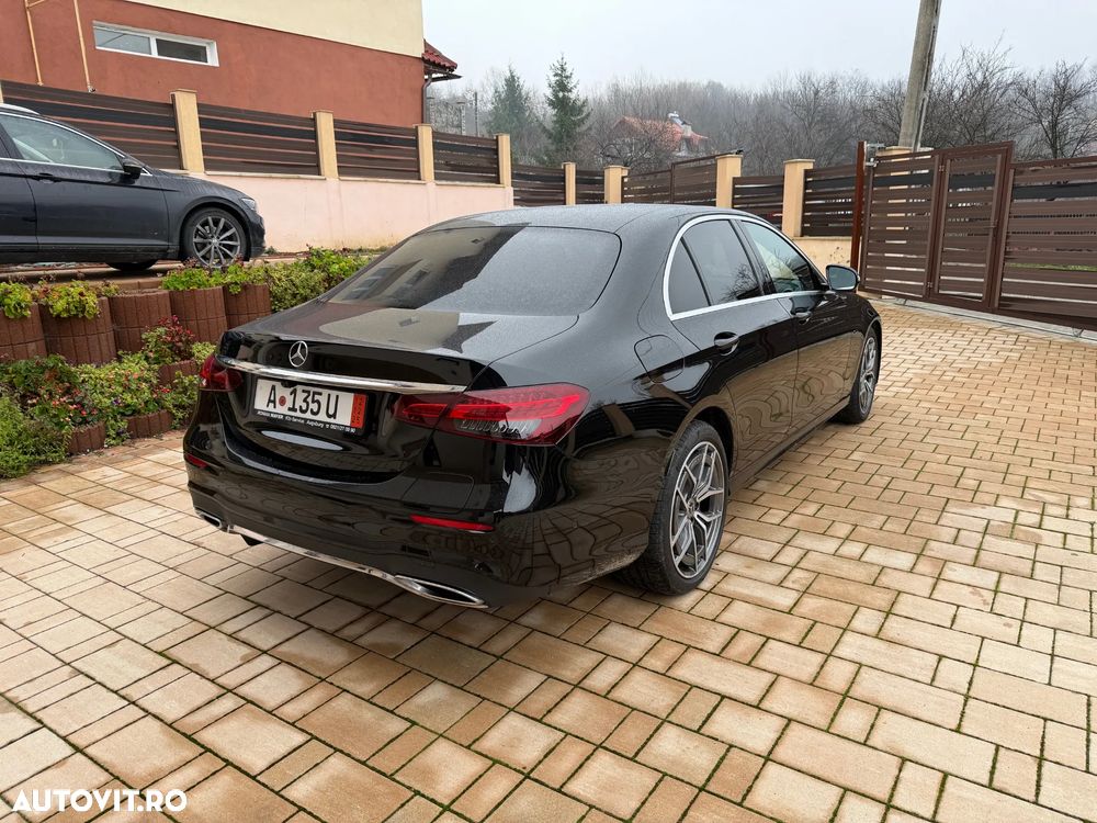 Mercedes-Benz E 300 de Aut. - 6