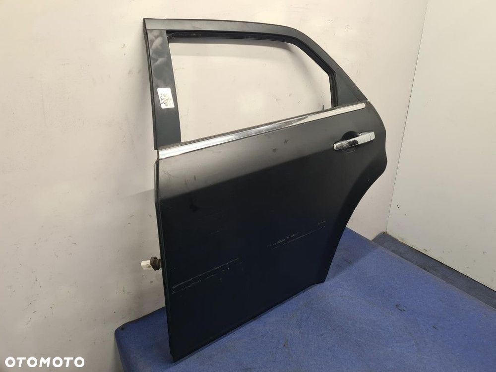 CHRYSLER 300C KOMBI 3.0 CRD DRZWI TYŁ LEWE - 4