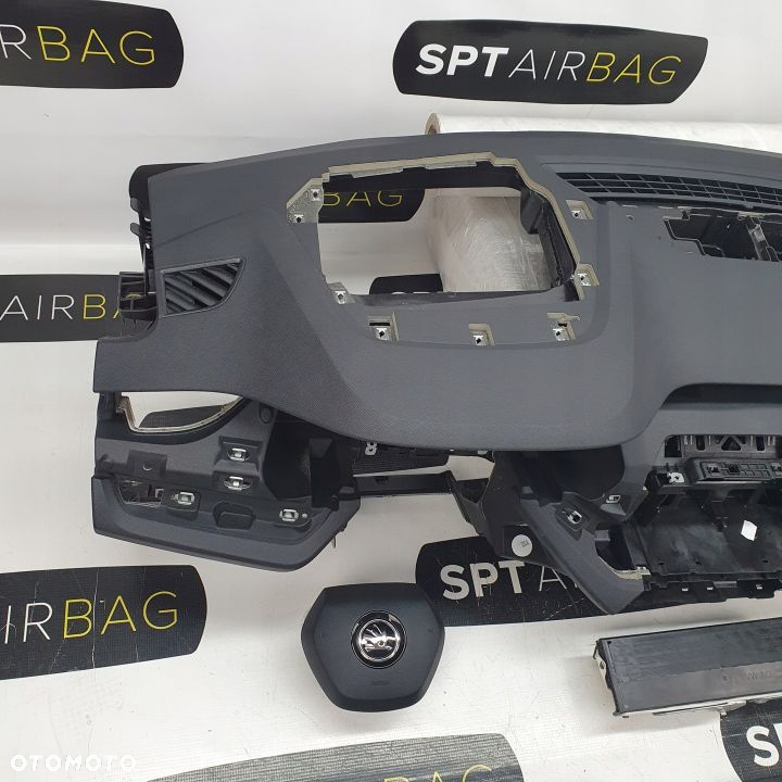 SKODA OCTAVIA IV 4 DESKA ROZDZIELCZA KONSOLA KOKPIT PULPIT PODUSZKI AIRBAG AIR BAG PASY KIT SET - 3
