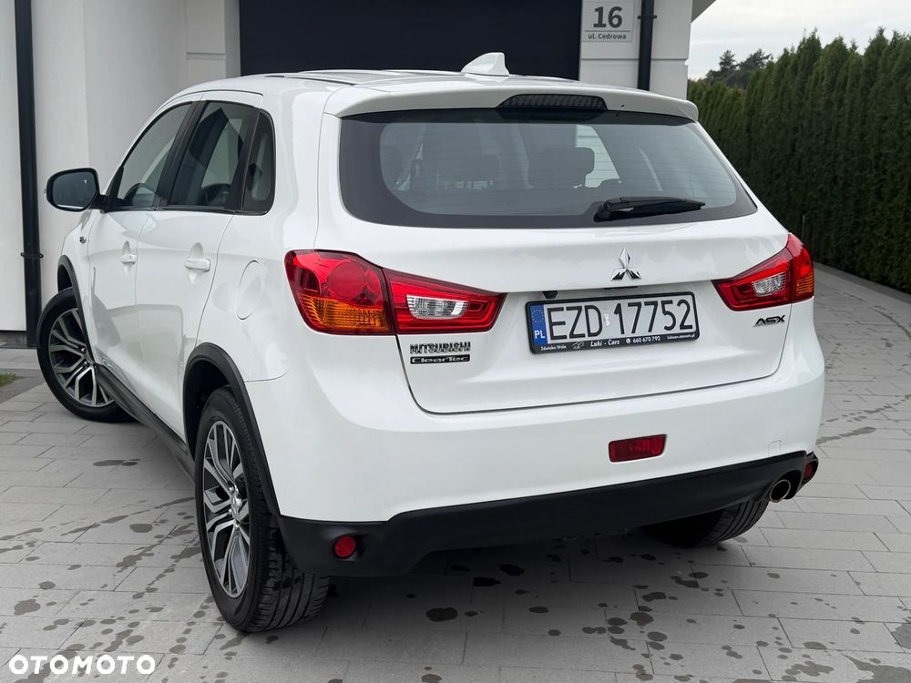 Mitsubishi ASX - 9