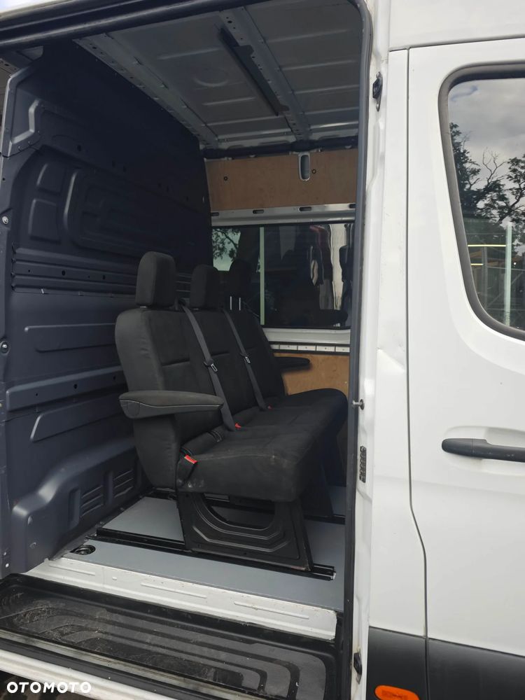 Mercedes-Benz Sprinter - 18