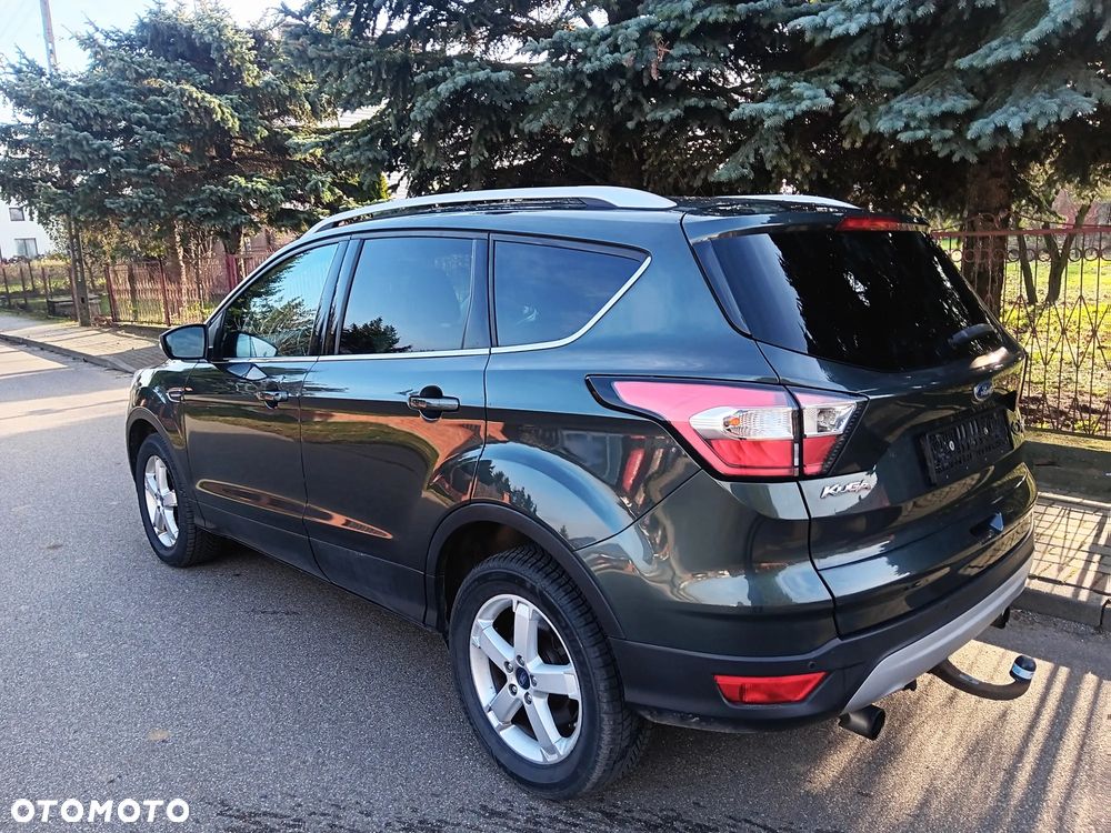 Ford Kuga 1.5 EcoBoost 2x4 Titanium