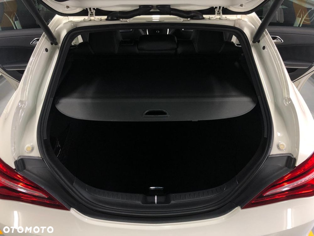 Mercedes-Benz CLA 220 d 7G-DCT AMG Line - 17