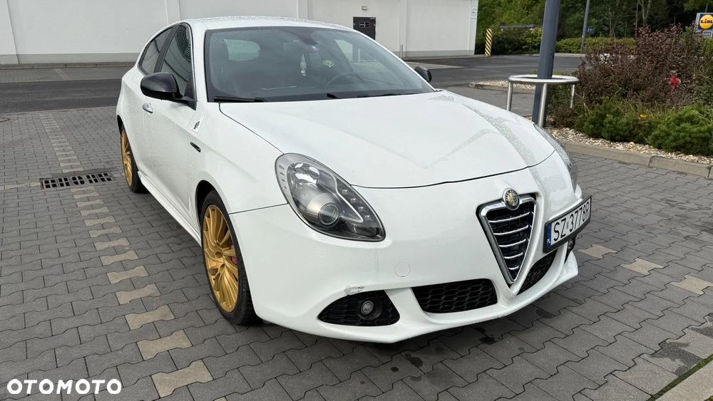 Alfa Romeo Giulietta 1750 TBi Quadrifoglio Verde - 2