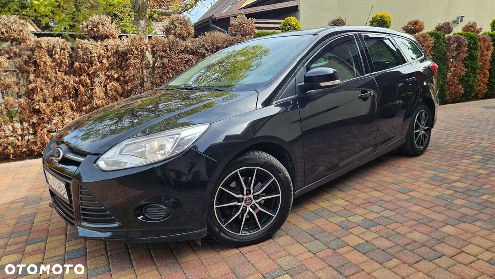 Ford Focus Turnier 1.6 TDCi DPF Start-Stopp-System Ambiente - 3