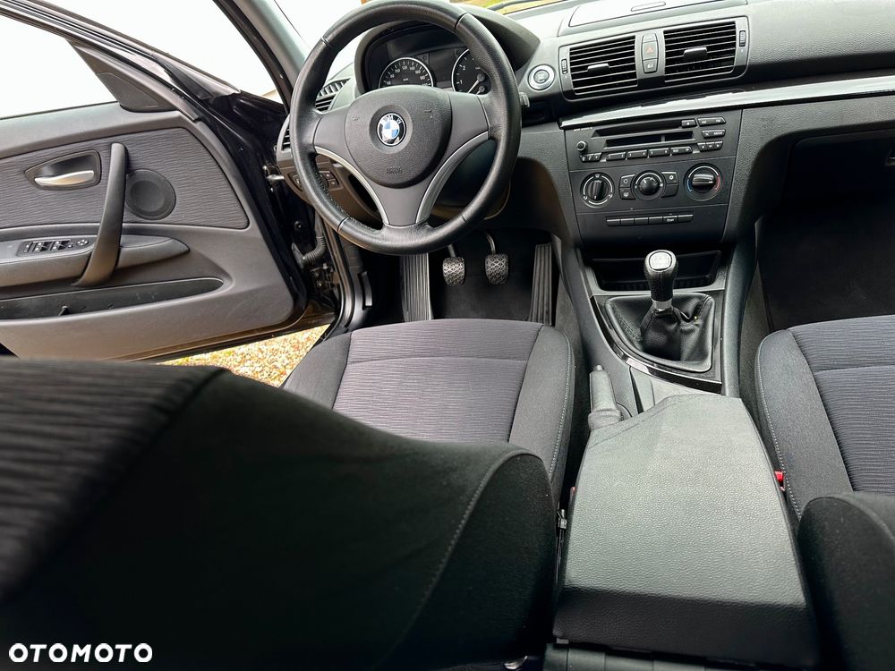 BMW Seria 1 116i - 12