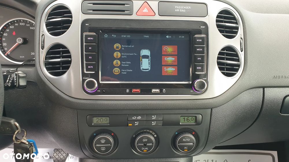 Volkswagen Tiguan - 16