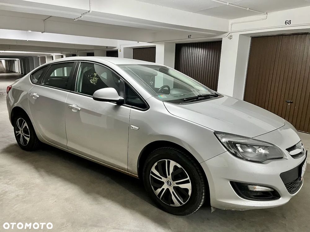 Opel Astra 1.4 T EU6 - 5