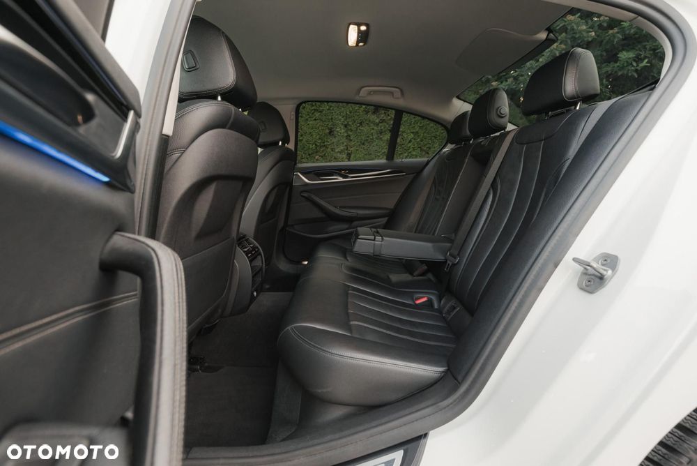 BMW Seria 5 520d - 15