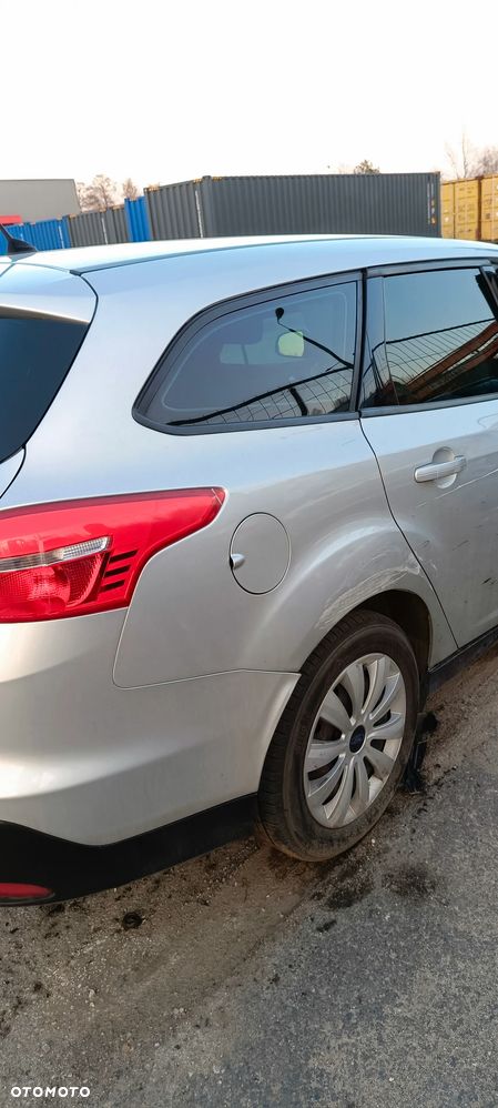 BLOTNIK PRAWY LEWY TYL CWIARTKA FORD FOCUS MK3 KOMBI 0F - 4