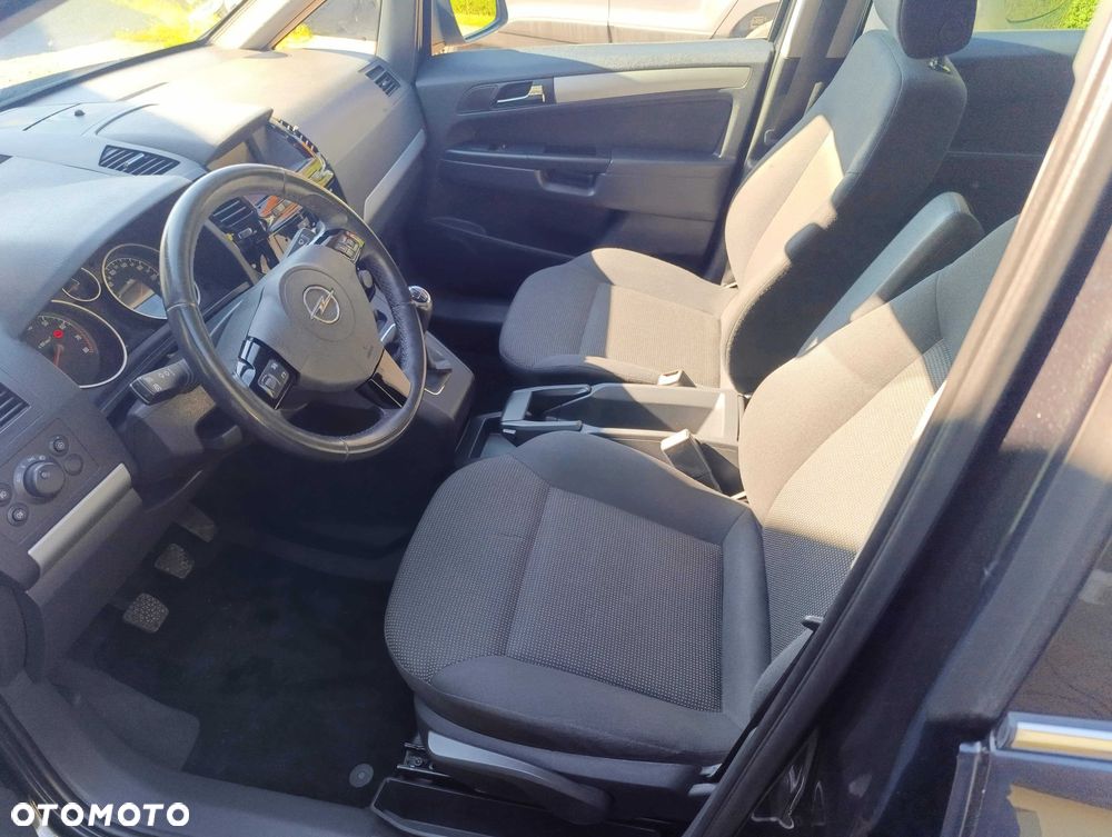 Opel Zafira - 8