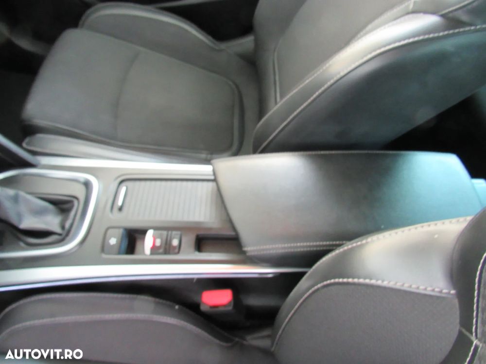 Renault Megane TCe 140 EDC GPF Intens - 20