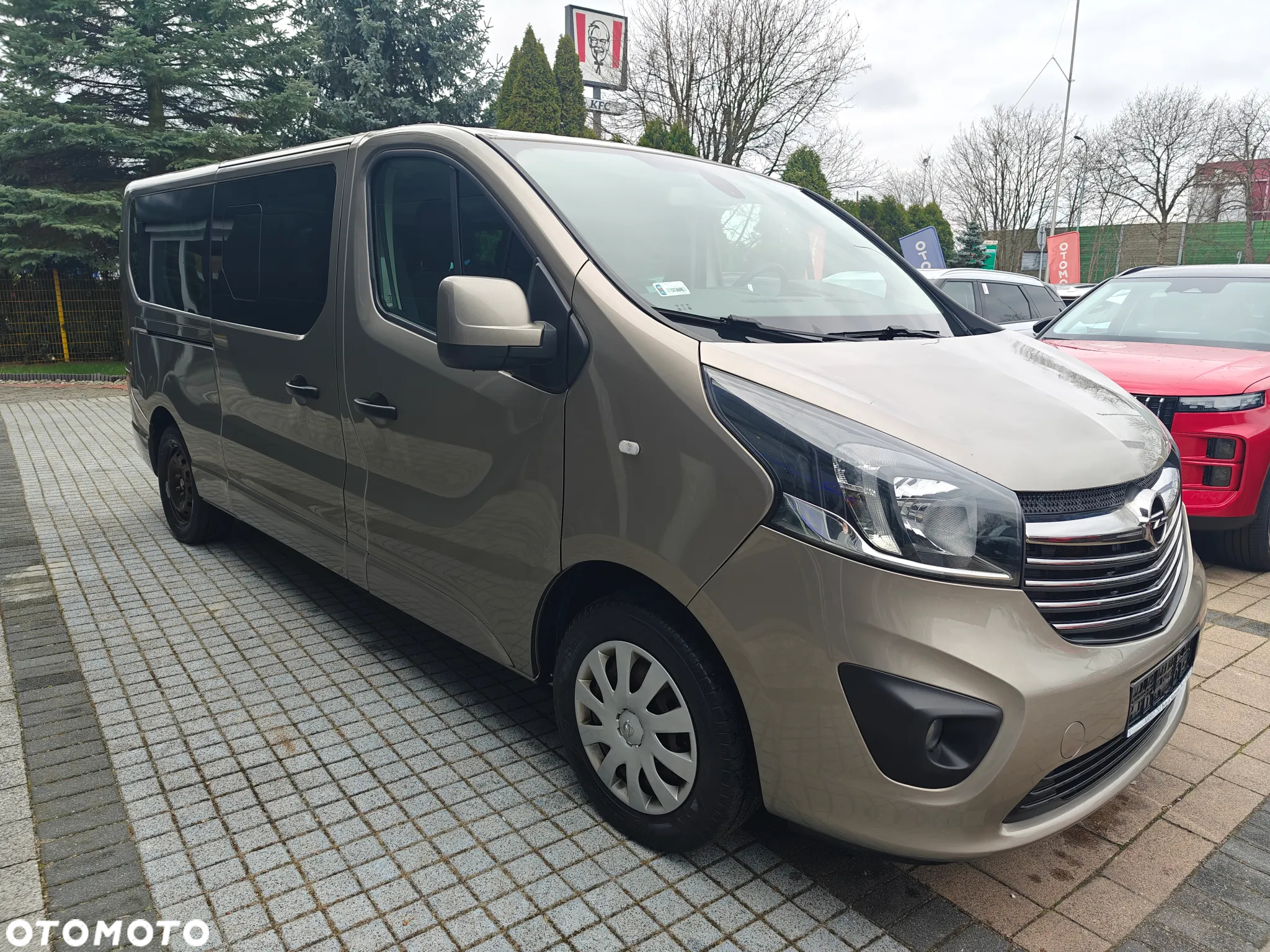 Opel Vivaro - 2