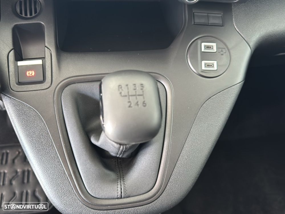 Fiat DOBLO L2 1.5 HDI 100 CV - 13