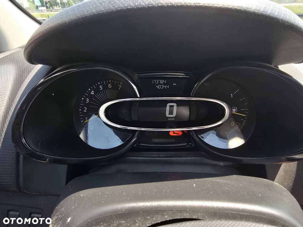 Renault Clio - 12