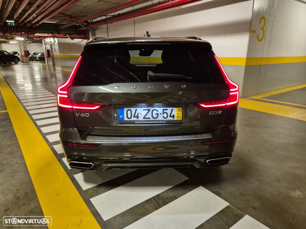 Volvo V60 2.0 D3 R-Design Geartronic - 15